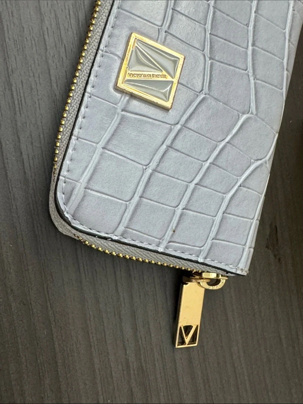 Victoria Secret Blue Croc-Embossed Compact Wallet with Gold Accent, NWT - Picture 8 of 10